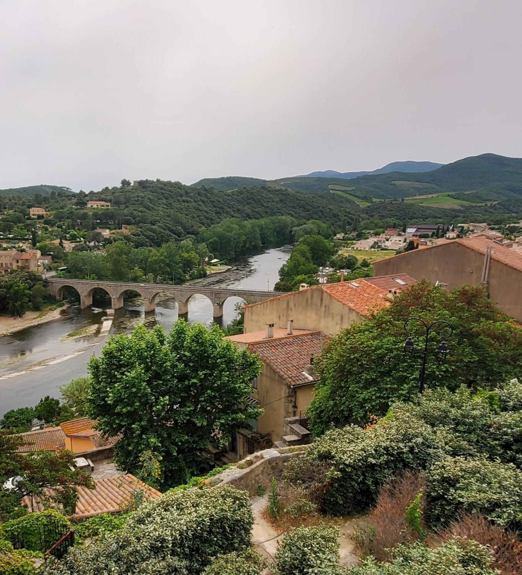 Les Arenes Wi-Fi Climatisation Jardin Netflix 10 Mn Coeur De Ville Béziers Dış mekan fotoğraf